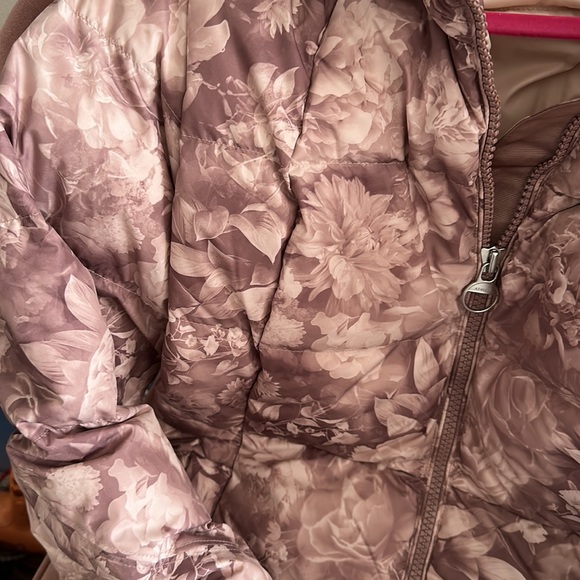 Athleta  light coat - Picture 2 of 8